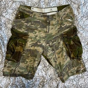 SIZE 36 G-STAR RAW CAMO SHORTS DISTRESSED AND AS ALWAYS FAST SHIPPING!